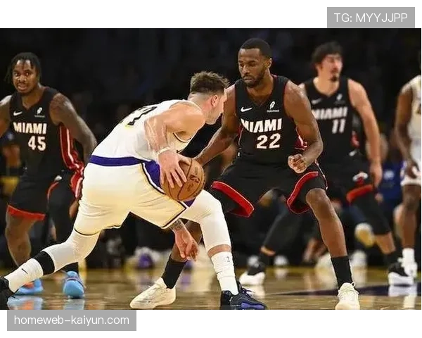 热火放弃传统挡拆每百回合仅15次 拉罗什体系重塑进攻哲学 热火放弃传统挡拆每百回合仅15次 拉罗什体系重塑进攻哲学